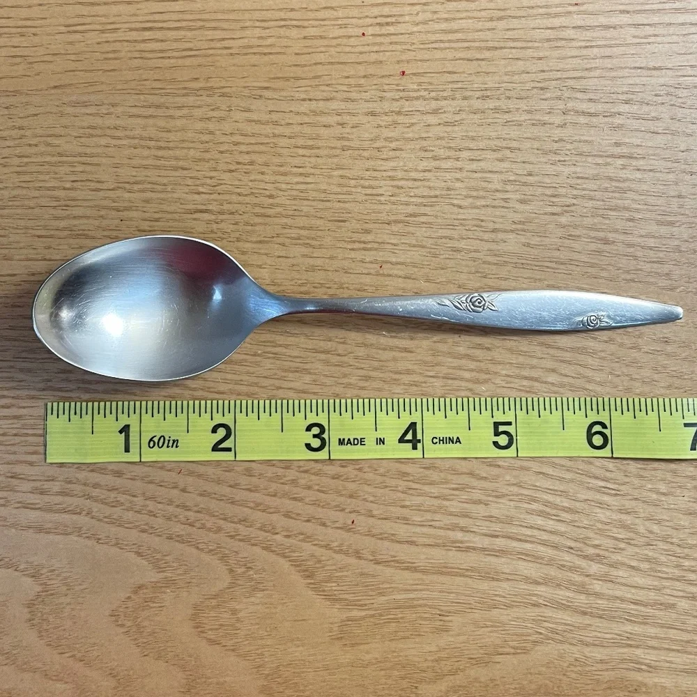 Oneida Stainless Flatware Rose Duet Pattern 4 Tablespoons Soup Spoon HTF Pattern